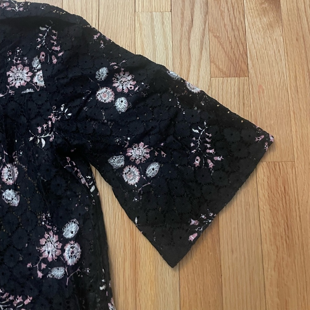 Loft Lace Black and Pink Floral Top Size Large - Picture 6 of 7